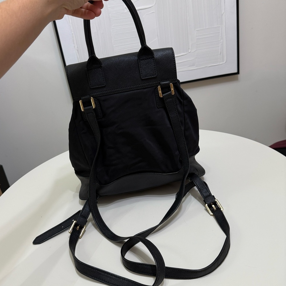 TORY BURCH Black Backpack with Gold accents Piper Flap trending - Picture 4 of 9